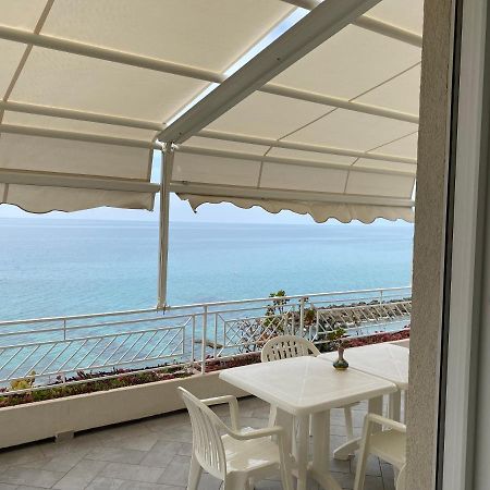 Villa Laura - Sul Mare Pizzo  Extérieur photo