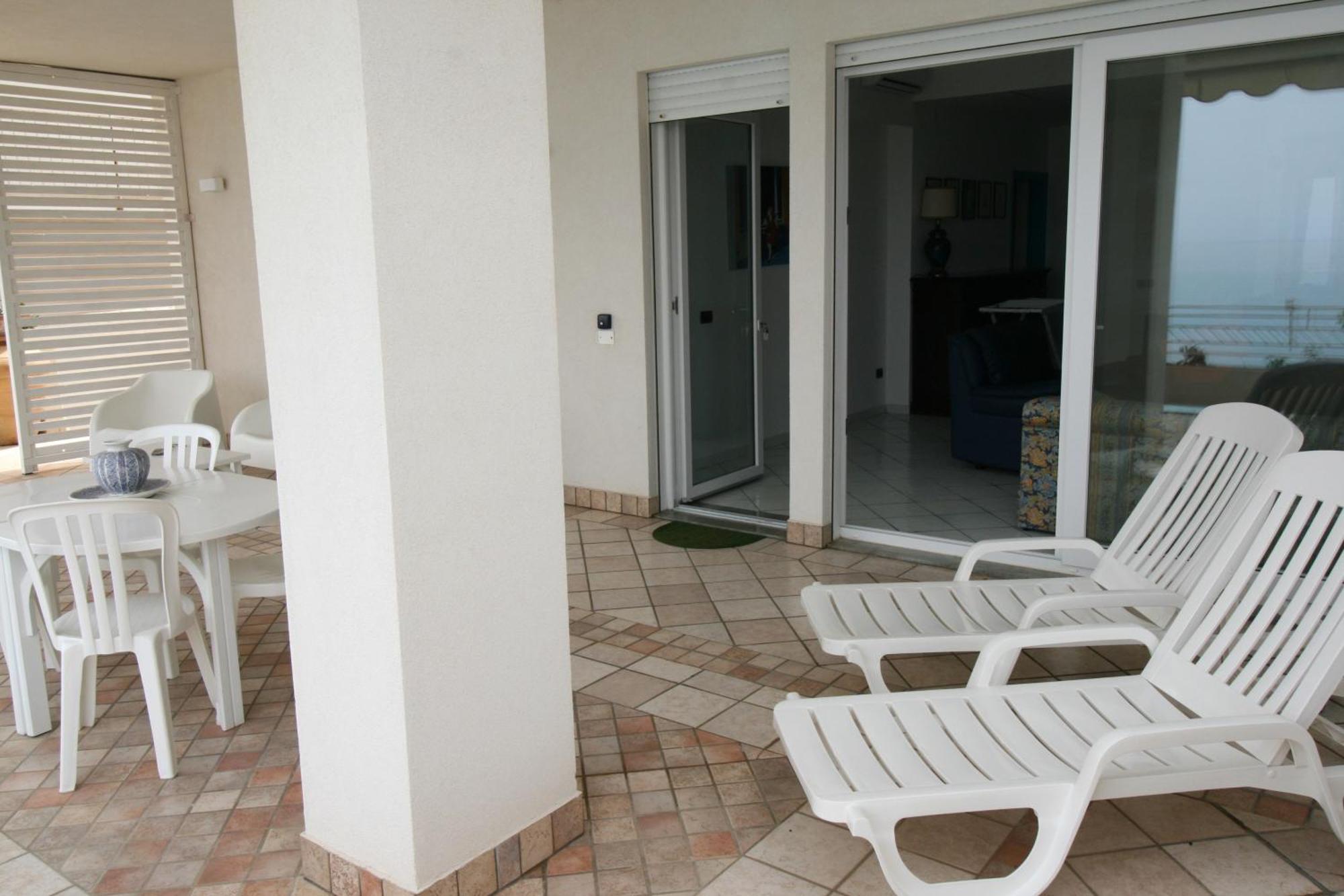 Villa Laura - Sul Mare Pizzo  Extérieur photo