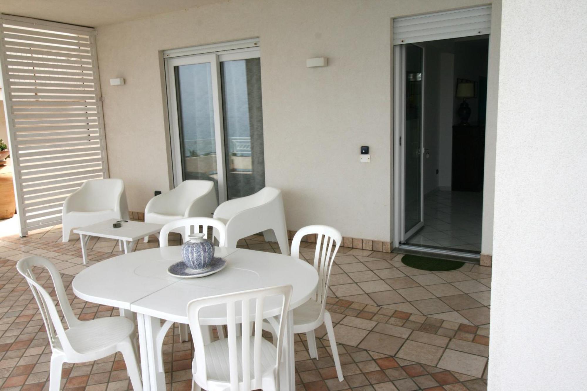 Villa Laura - Sul Mare Pizzo  Extérieur photo