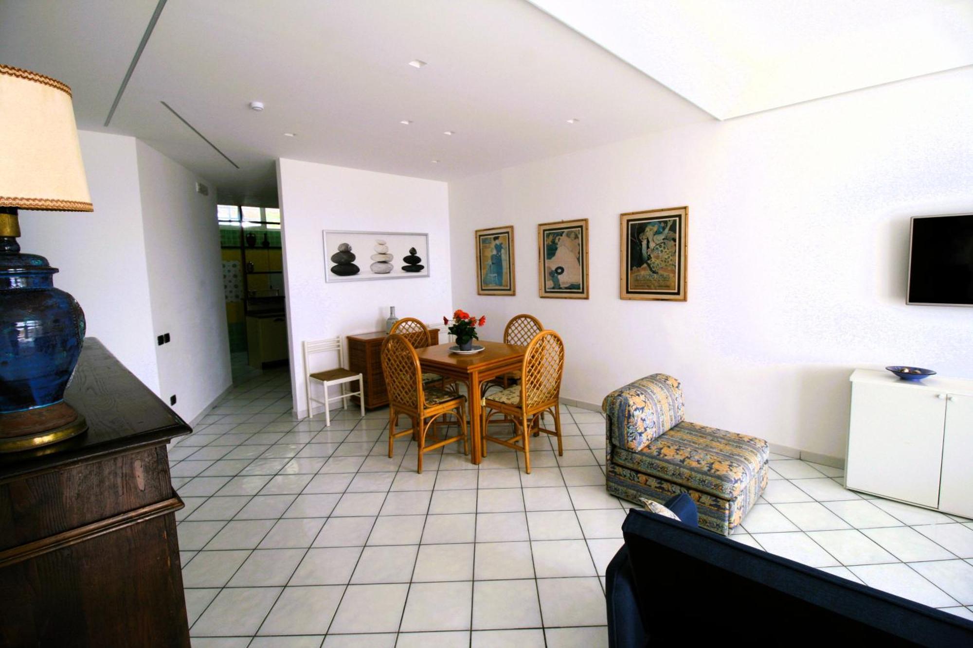 Villa Laura - Sul Mare Pizzo  Extérieur photo