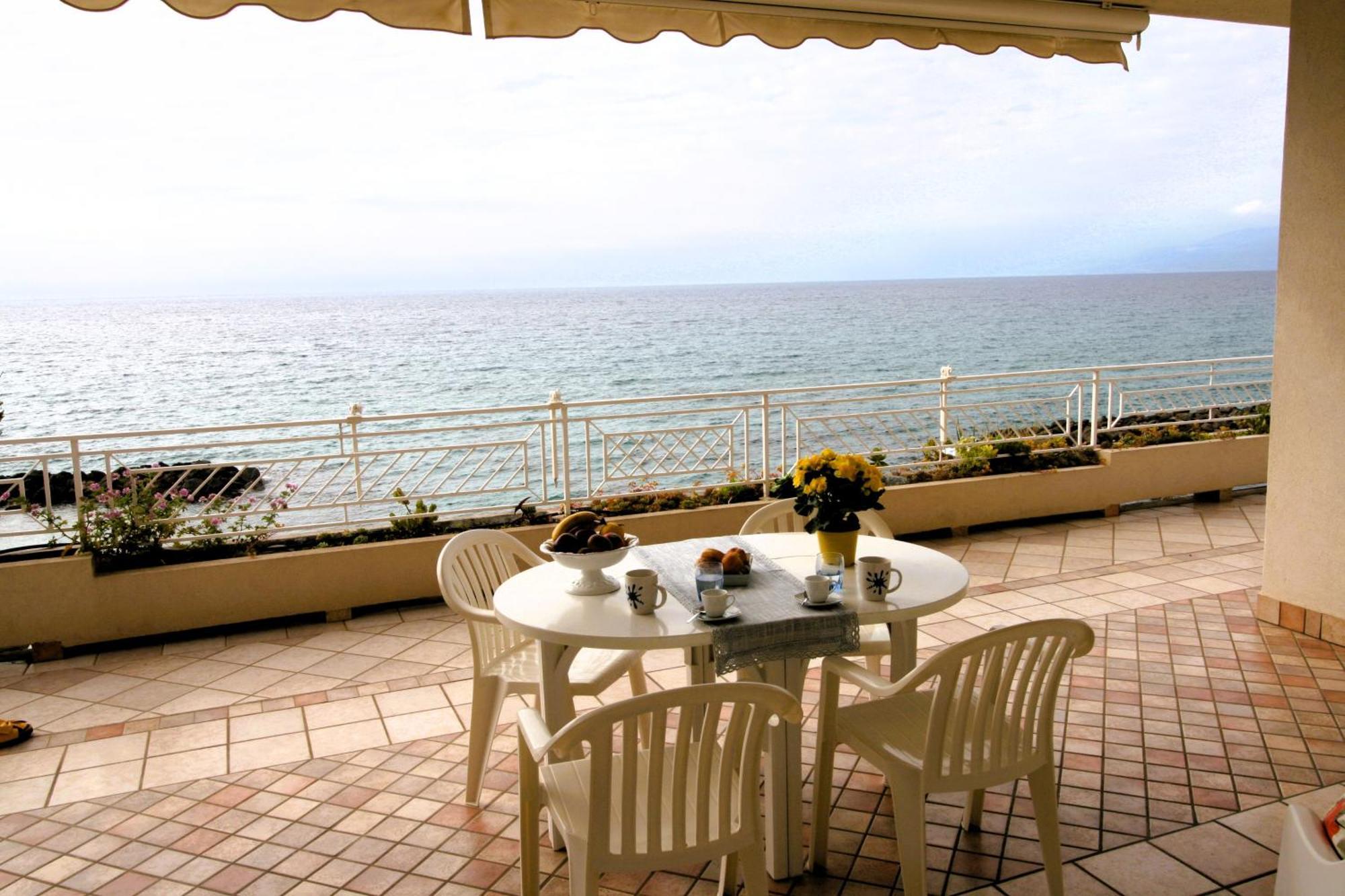 Villa Laura - Sul Mare Pizzo  Extérieur photo