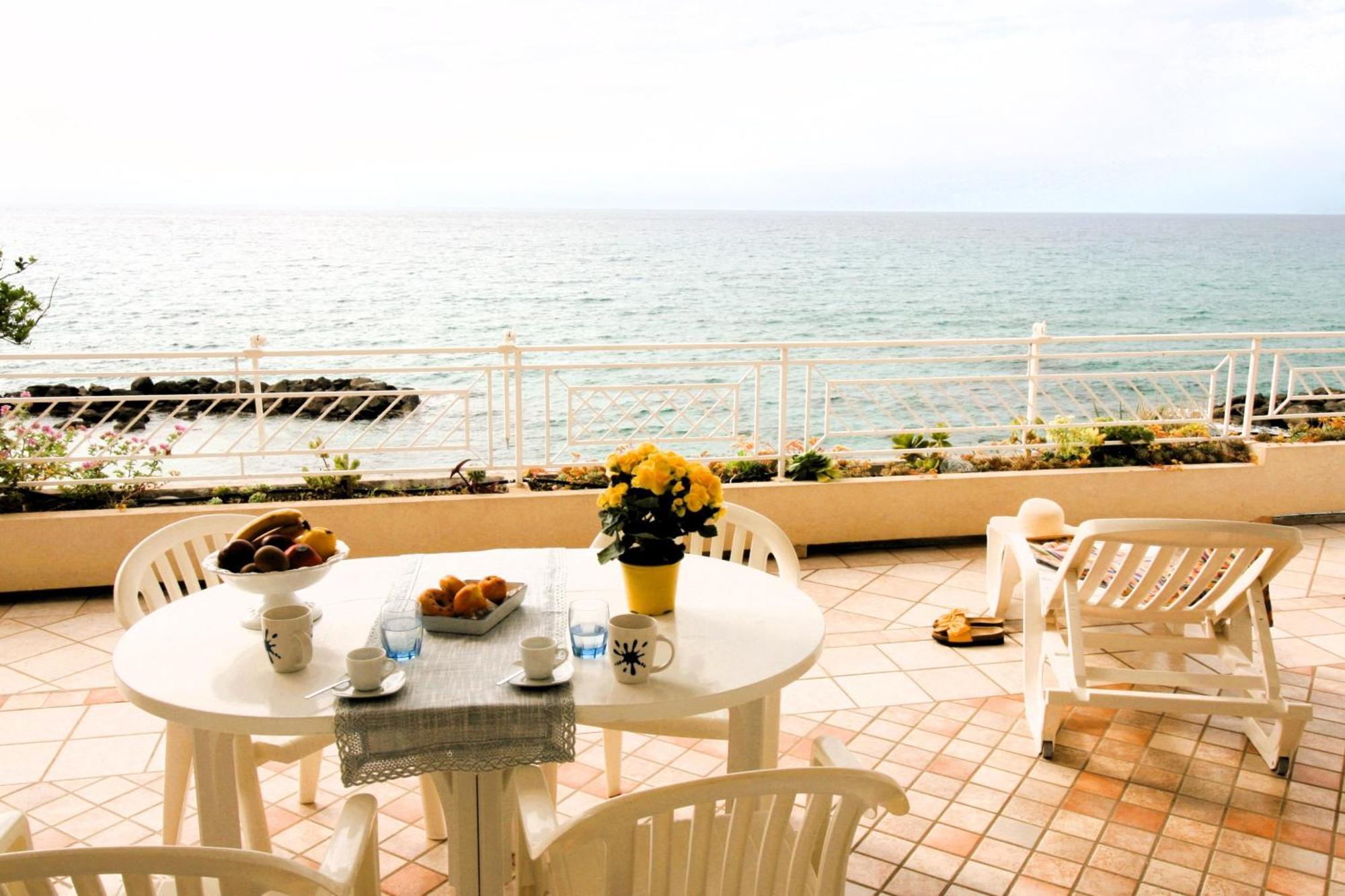 Villa Laura - Sul Mare Pizzo  Extérieur photo