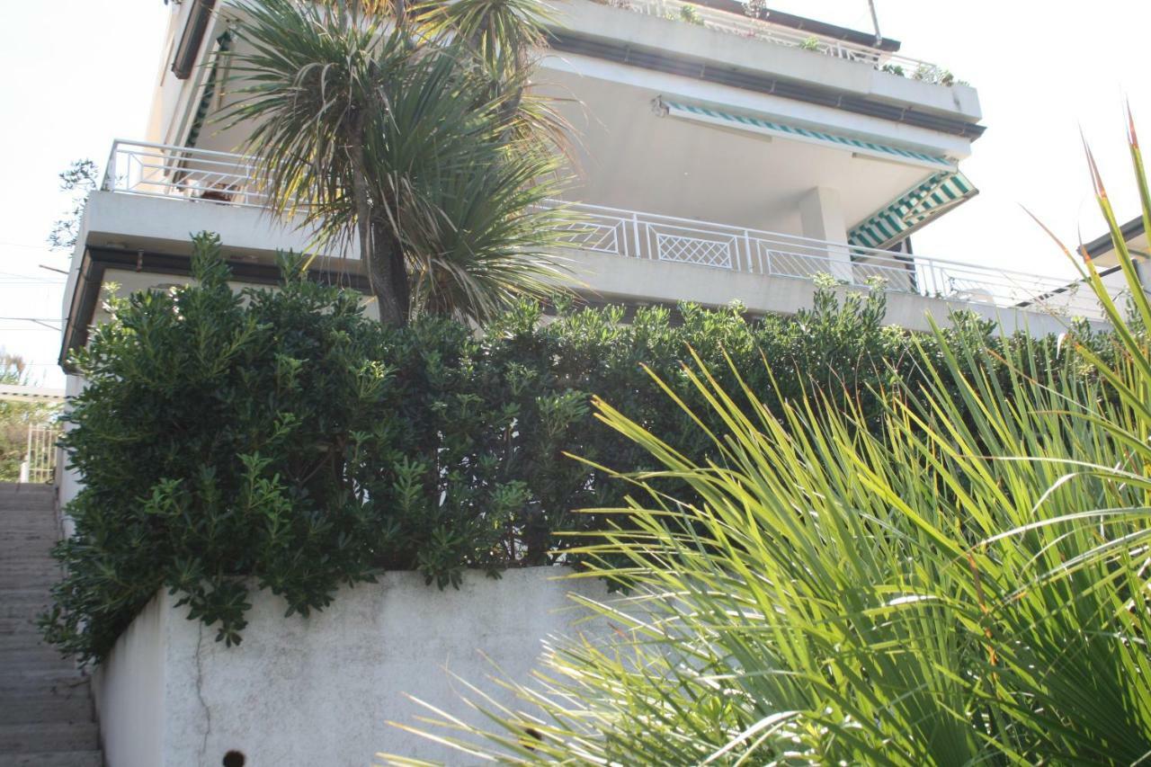 Villa Laura - Sul Mare Pizzo  Extérieur photo
