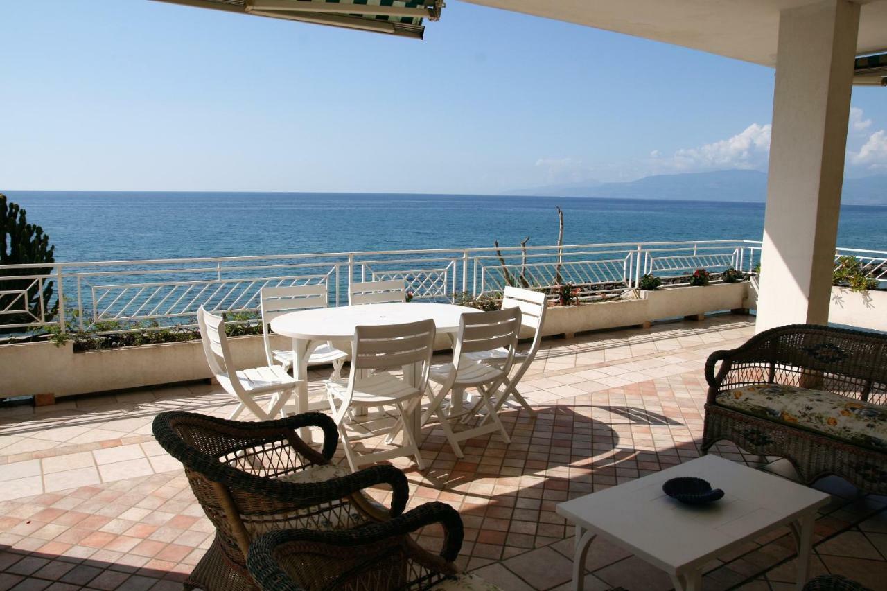 Villa Laura - Sul Mare Pizzo  Extérieur photo